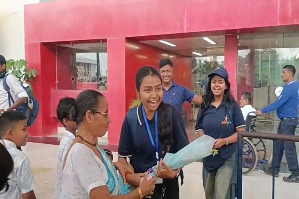 tripura students return after 13-day isro young scientist programme in ahmedabad